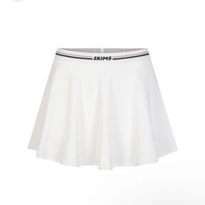 Skims fits everybody logo skort sz XS